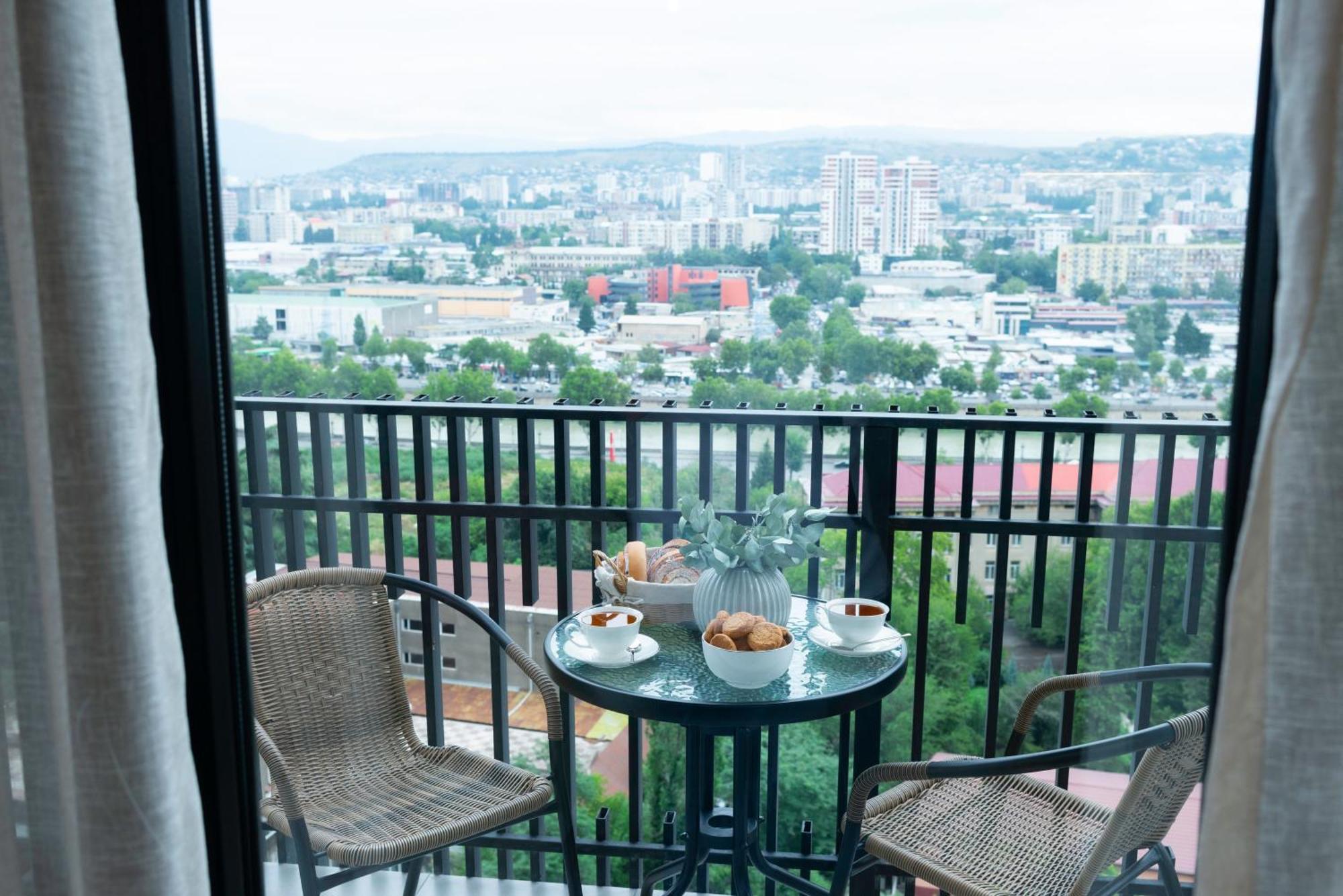 Luxury Inn Grand Residences Tbilisi Eksteriør bilde